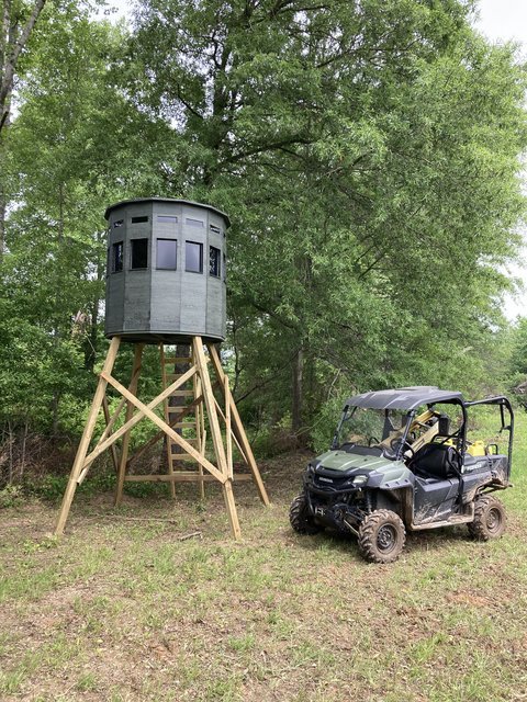 Advantage Hunting 5'×5' Blind + QuadPod Tower Kit
